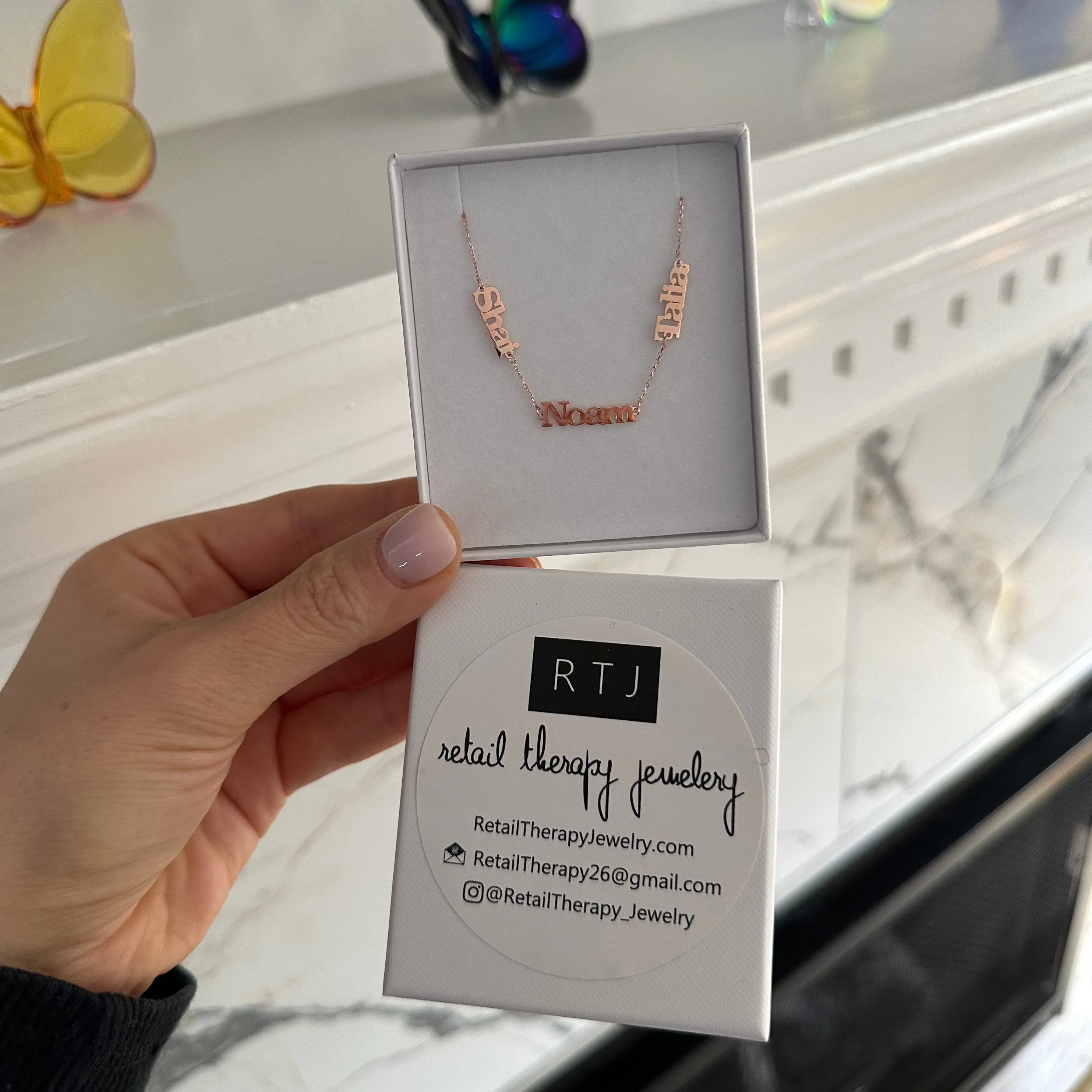 14K Mommy Floating Name Bracelet