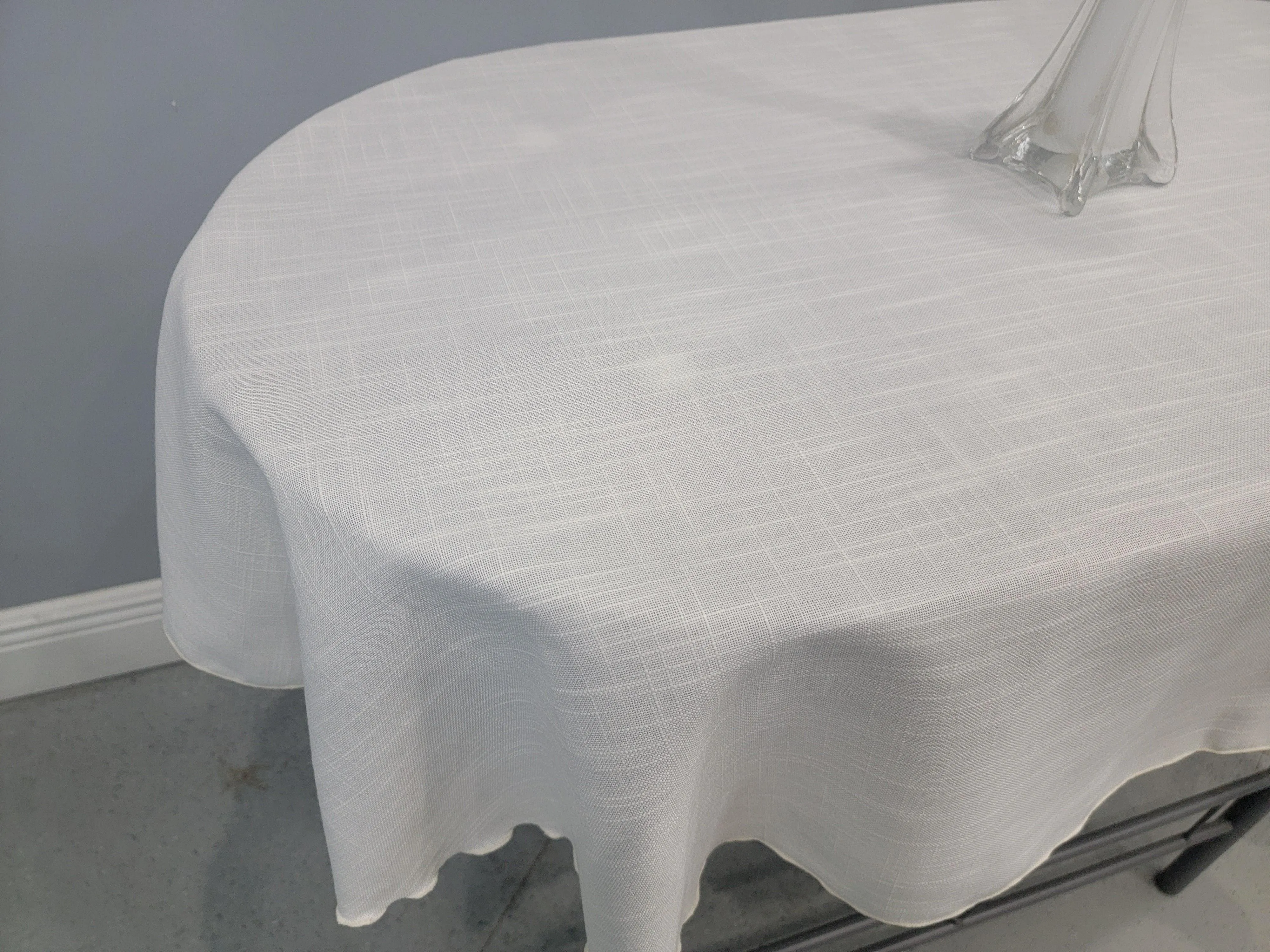 Belize Oval Tablecloth